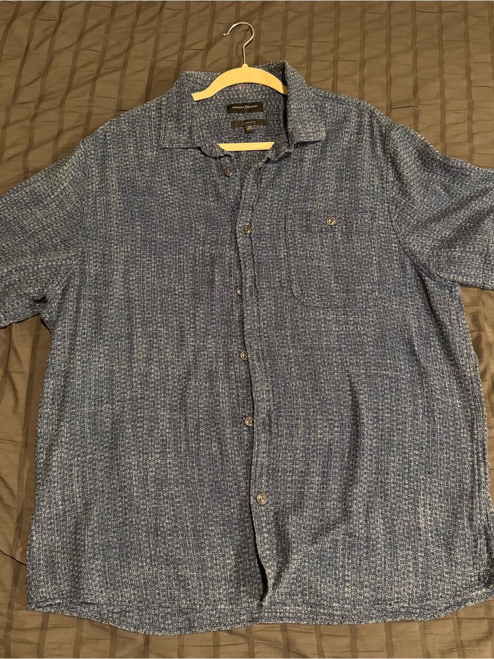 Banana Republic Men's XL Blue Textured Linen Button Down Shirt